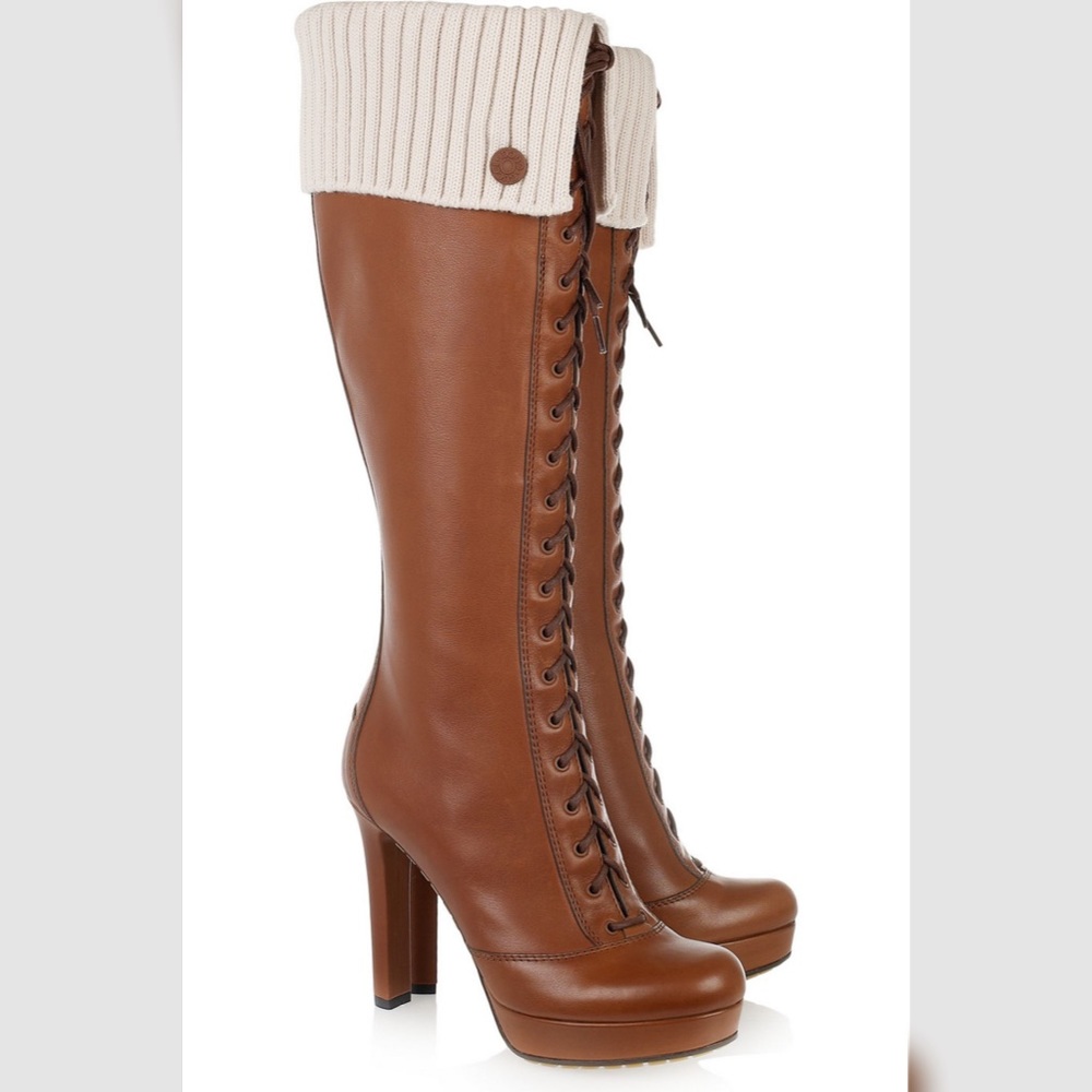 GUCCI
Lace-up leather knee boots